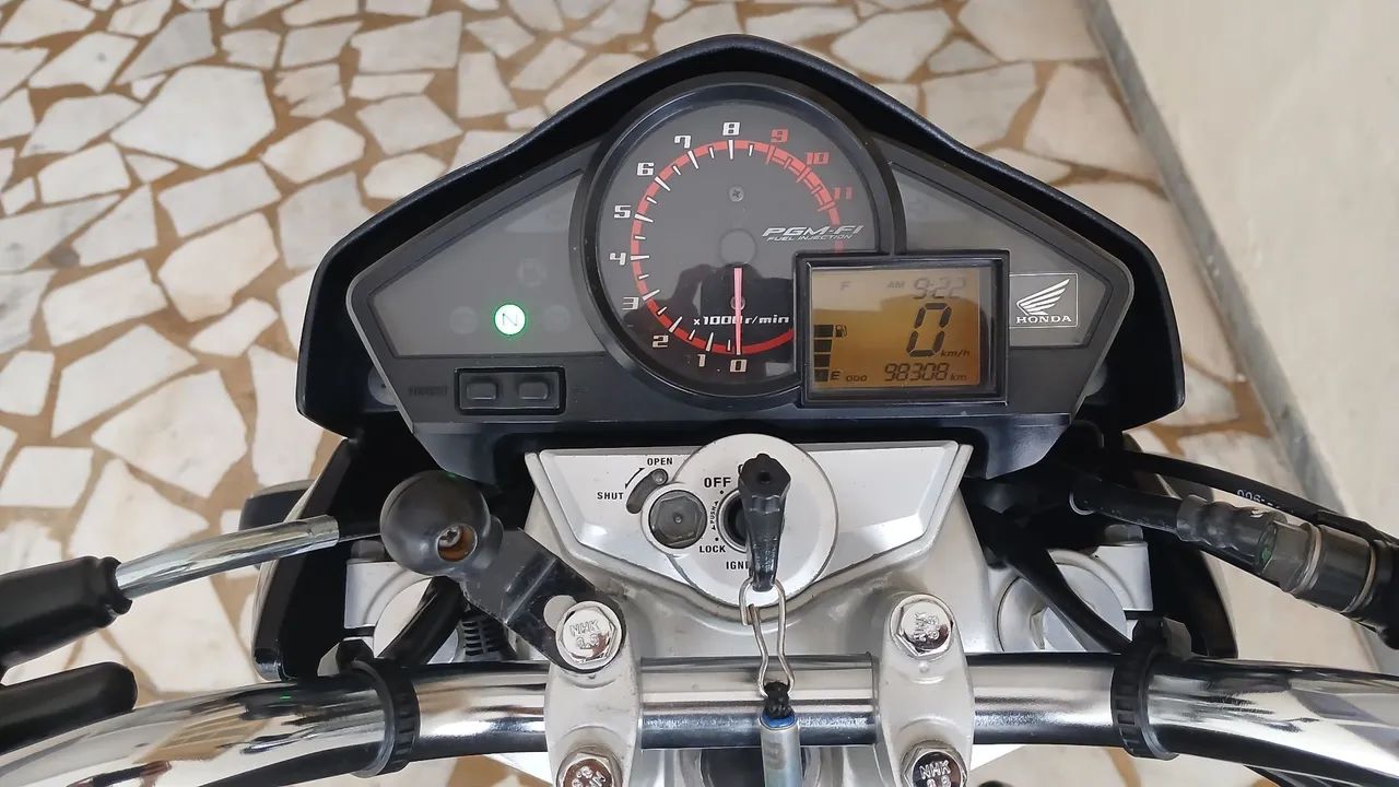 CB 300r 2014 - Foto 2