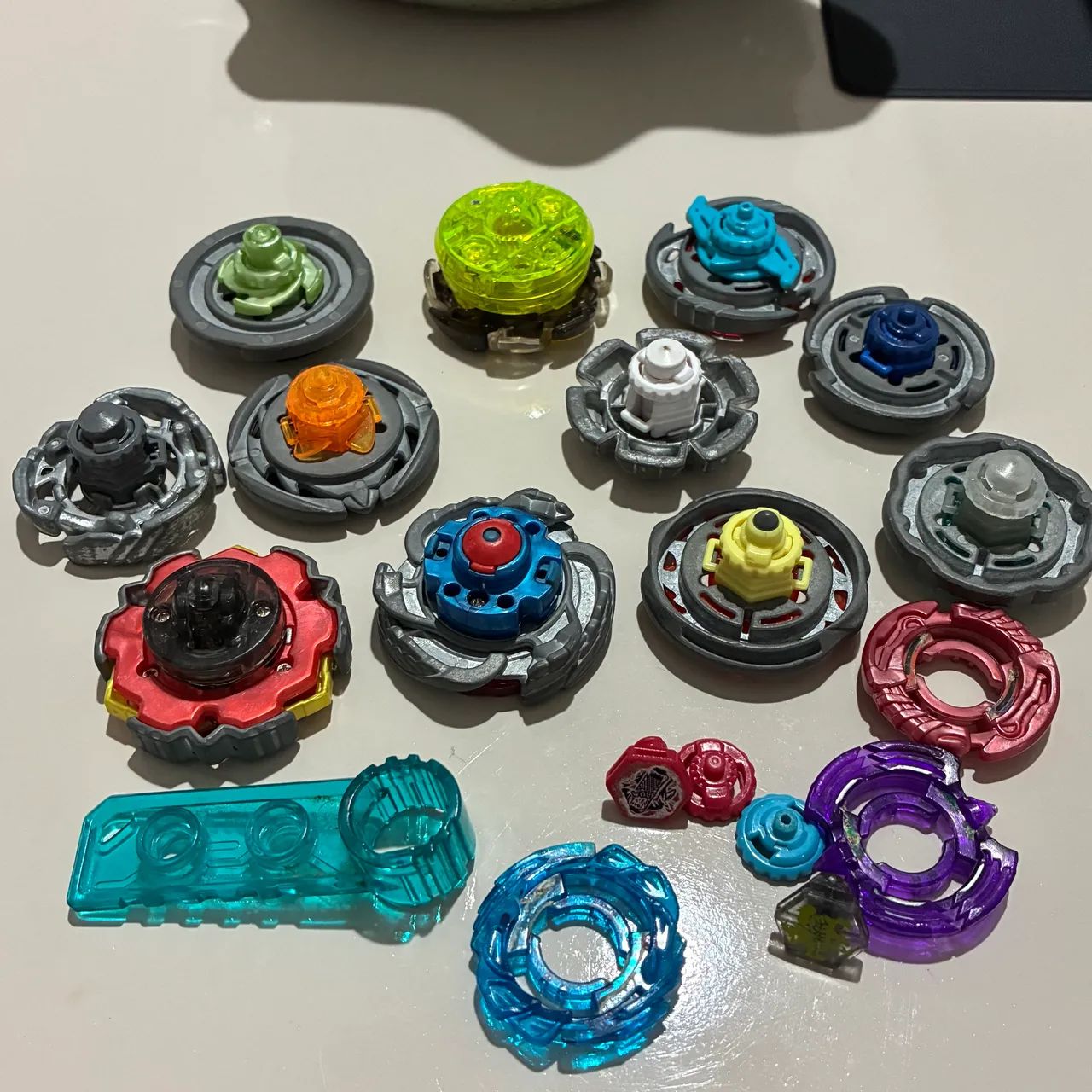 Lote Beyblade Metal Fusion  - Foto 3