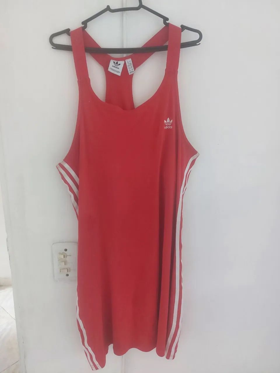Vestido Adidas vermelho original.