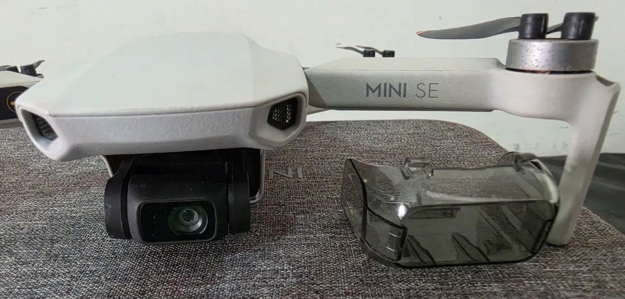 DRONE DJI MINI SE - FLY MORE COMBO