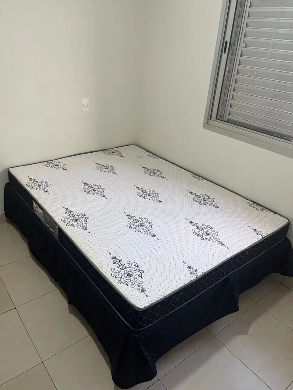 Cama de Casal com Base Bipartida - Pouquíssimo Usada - Foto 2