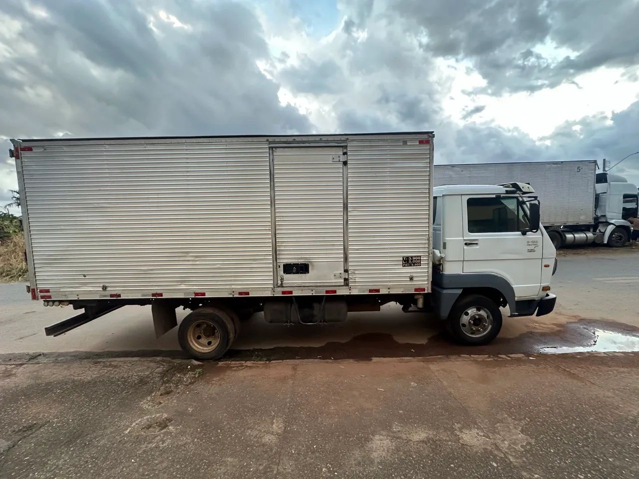 VW 8.150 E Delivery Plus 2010 - Baú