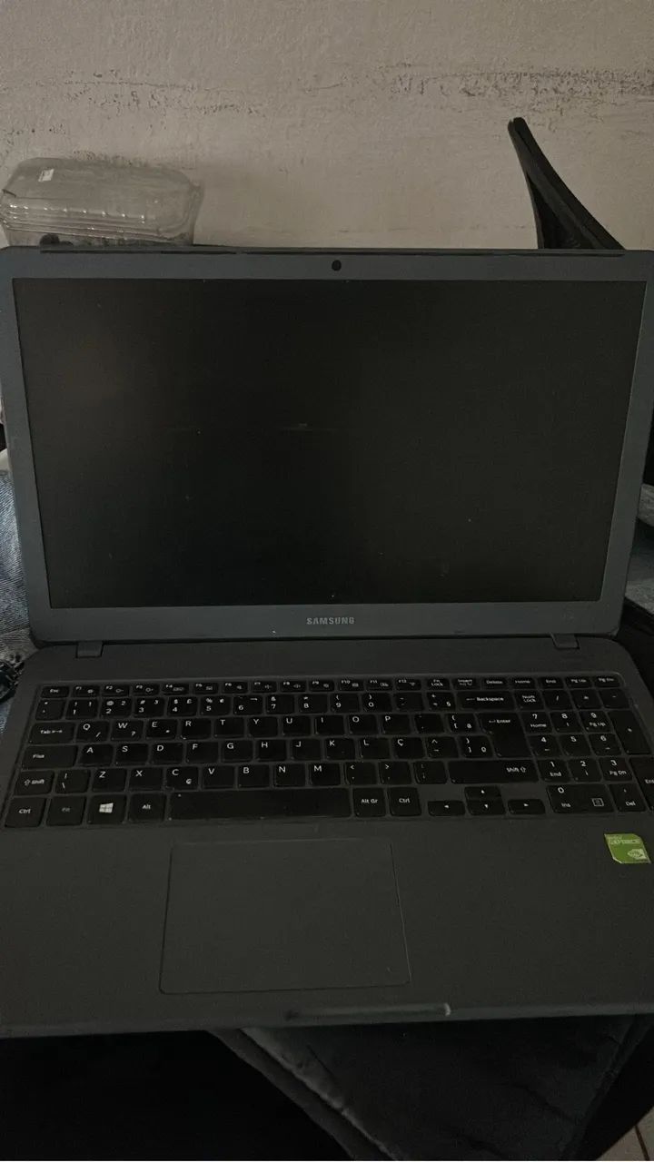 Vendo notebook Samsung 