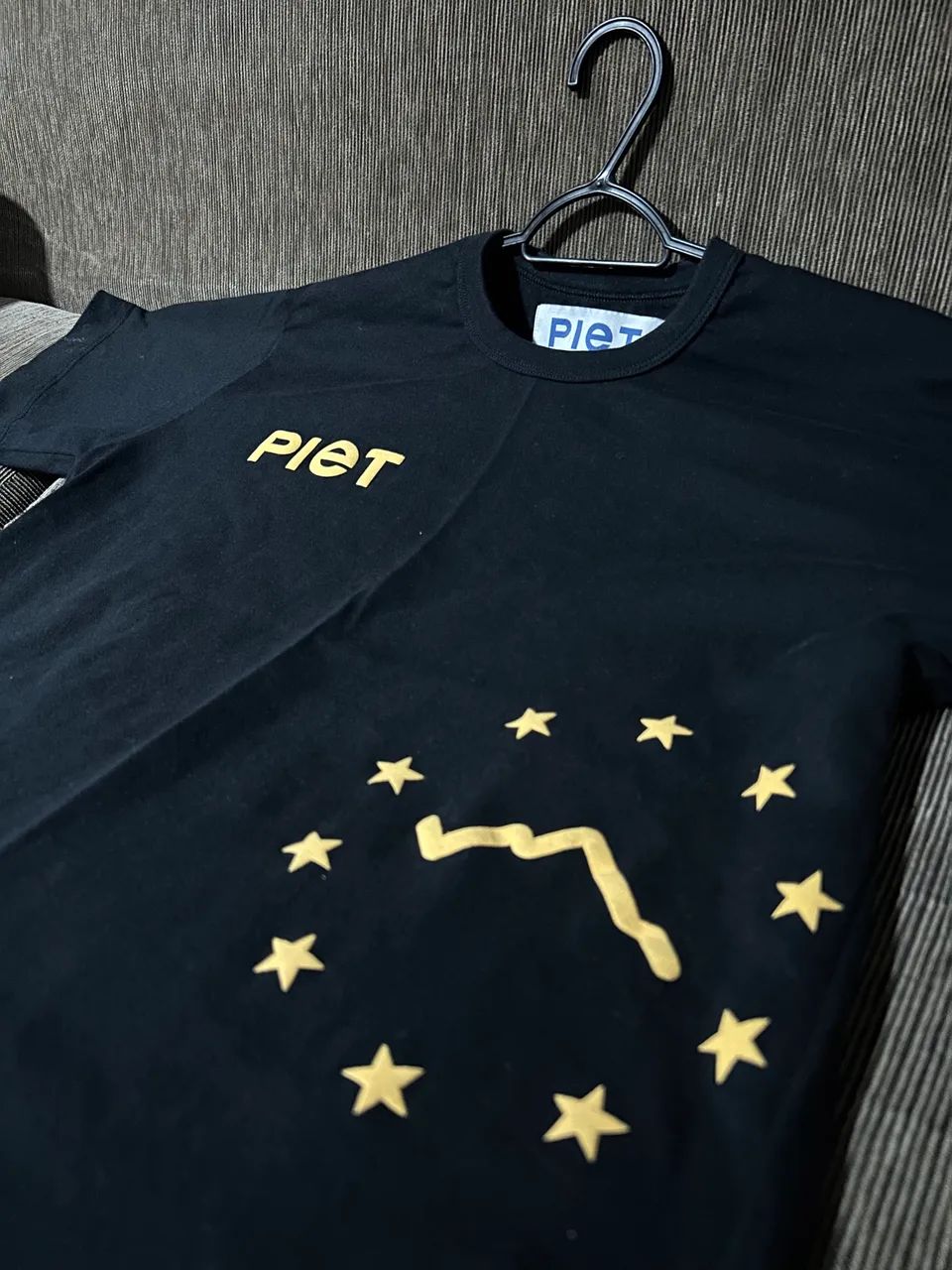 Camisa Piet, coleção 10 anos.