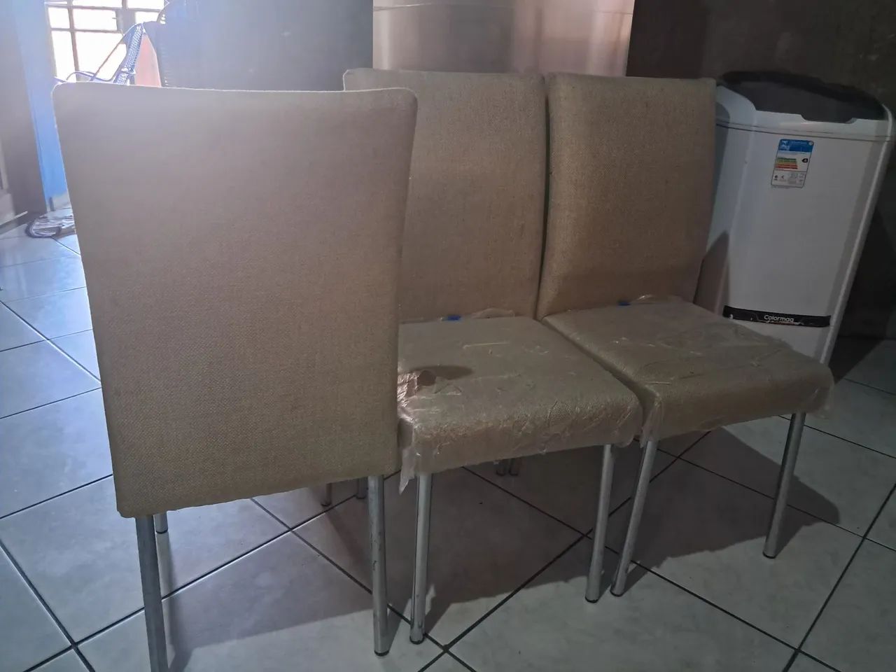 3 cadeiras para mesa de jantar perna de ferro - com avaria