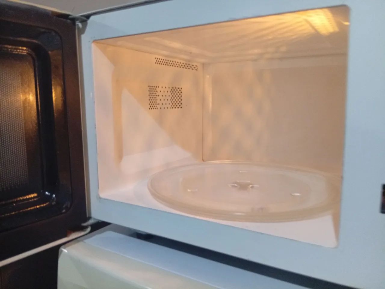 Microondas Electrolux 20 litros 127v - Foto 5