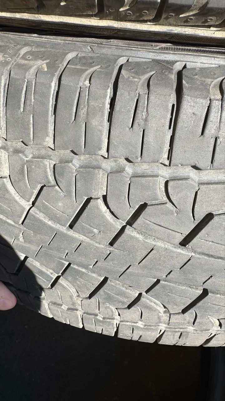 Pneu 255/65/17 - Foto 3