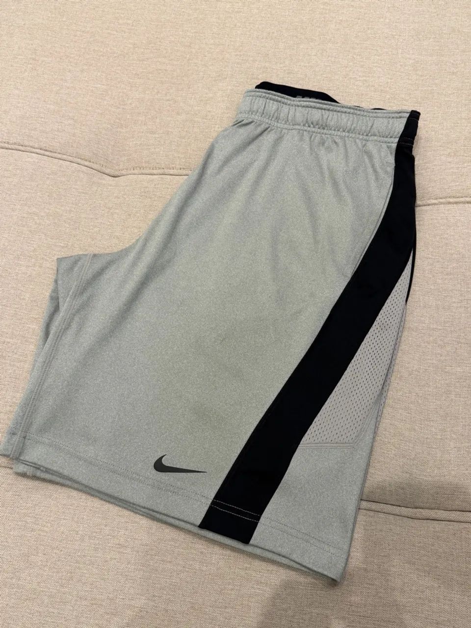 Bermuda Nike Dri Fit original tam G - Foto 2