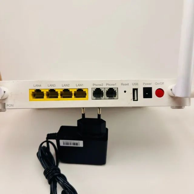 Roteador ZTE - ZXHN F680 V6.0 AC2000 Dual Band Gigabit - Telefonia