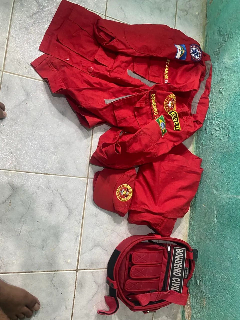 Vendo roupa de bombeiro calça,porta treco com cinto tático e cobertura  