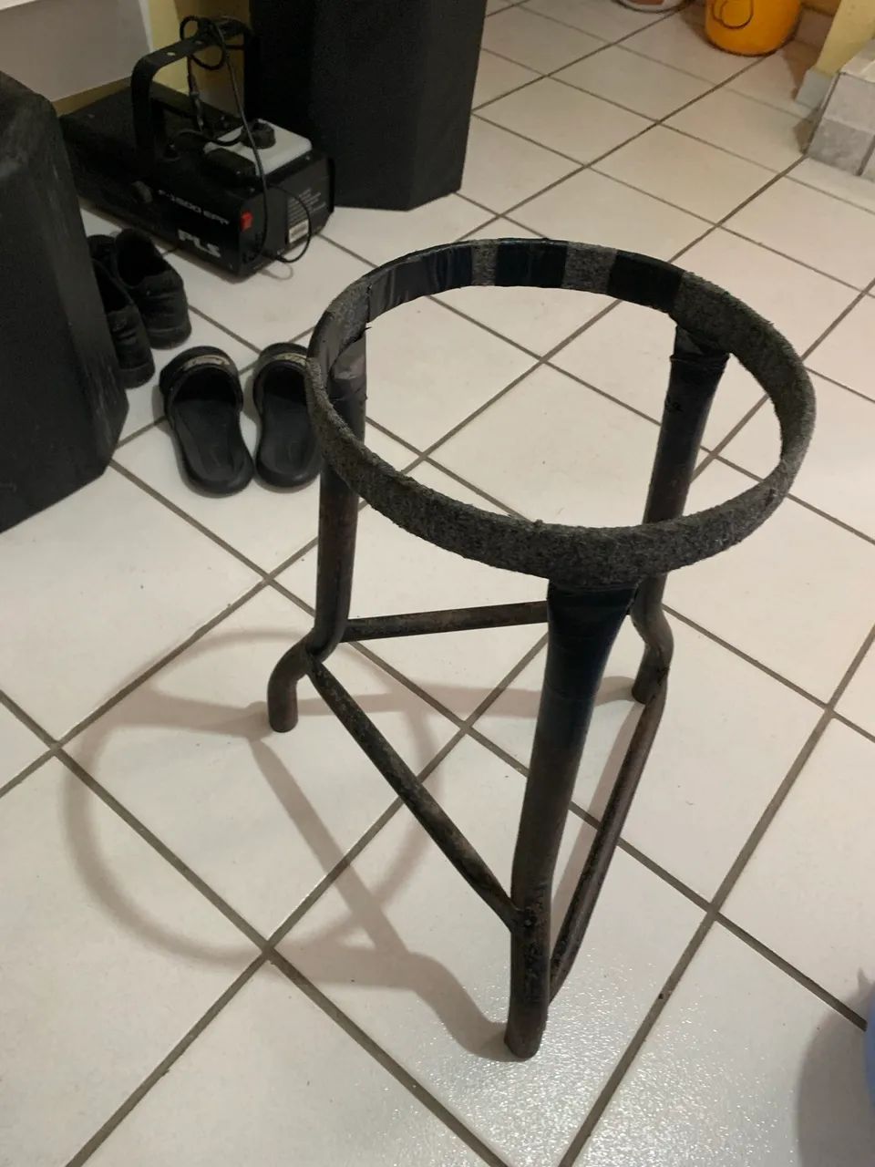 Vendo Suporte ( Tri Pé ) para timbal  - Foto 2