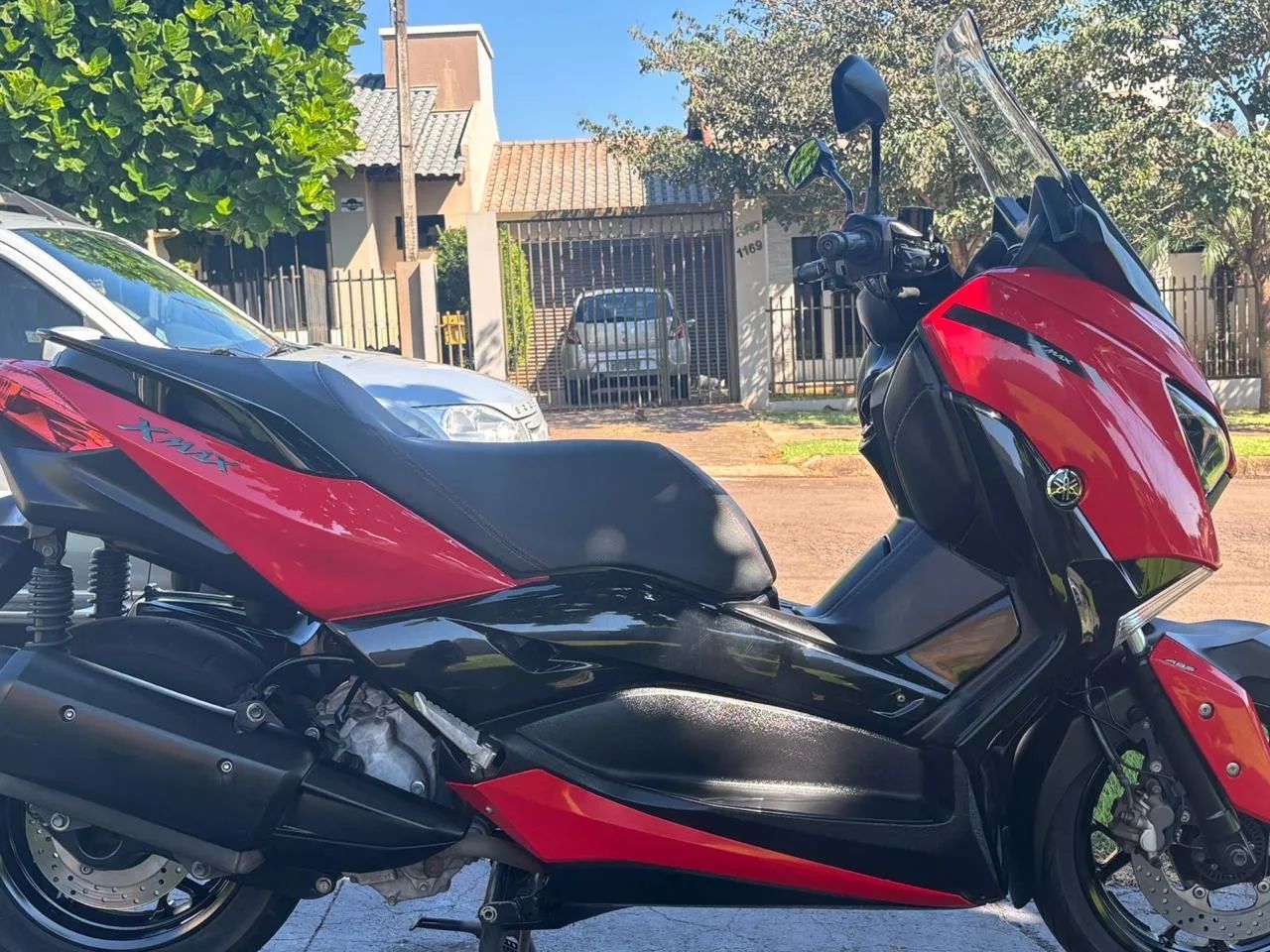 XMAX 250 abs - Foto 5