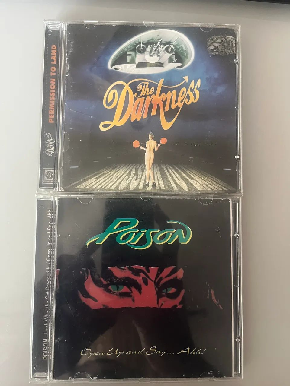 Cd Poison e The Darkness