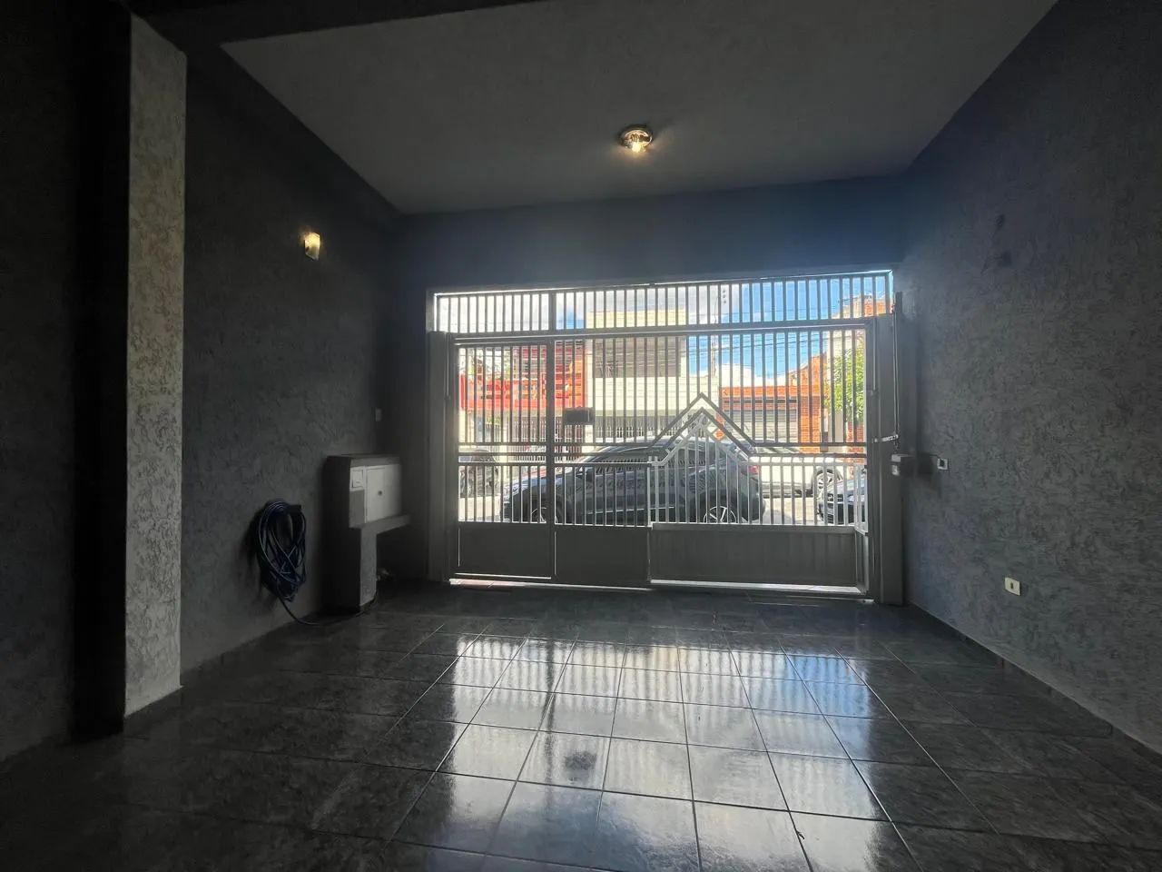 Casa de bairro (3 andares)