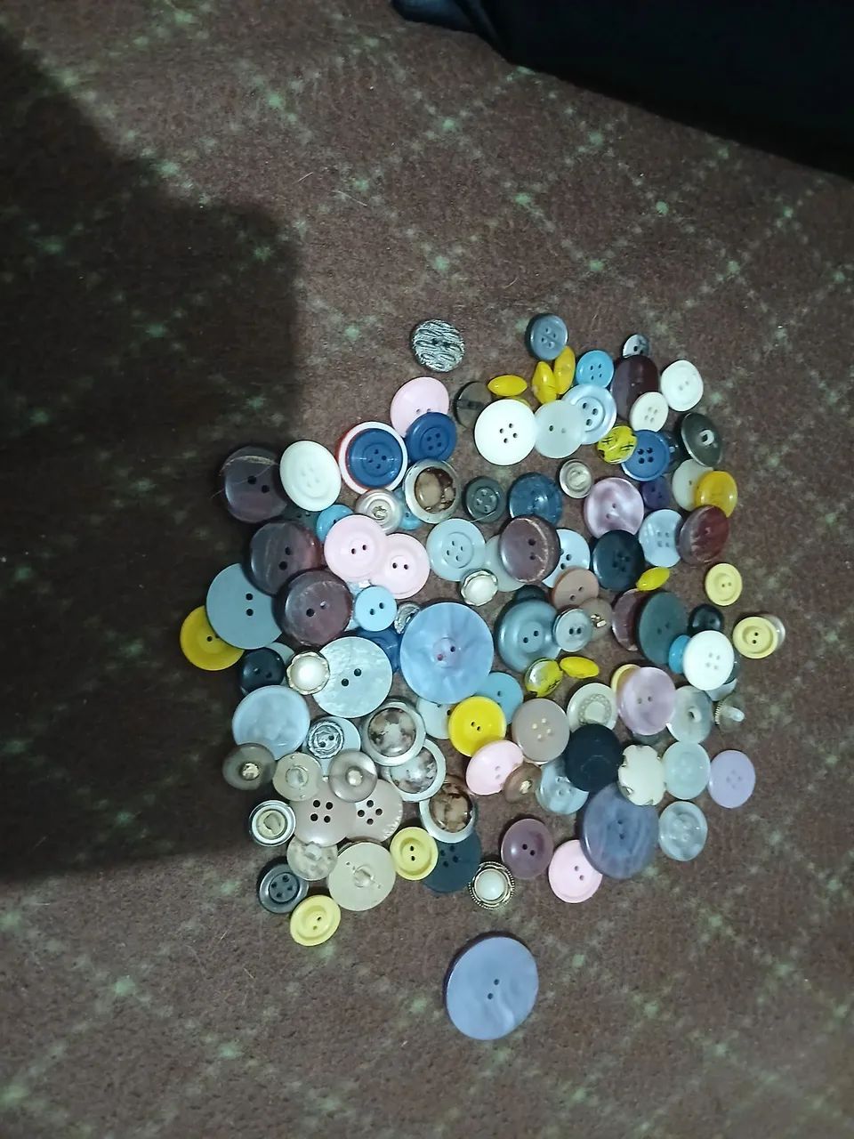 Botões de roupas antigos, variados tamanhos