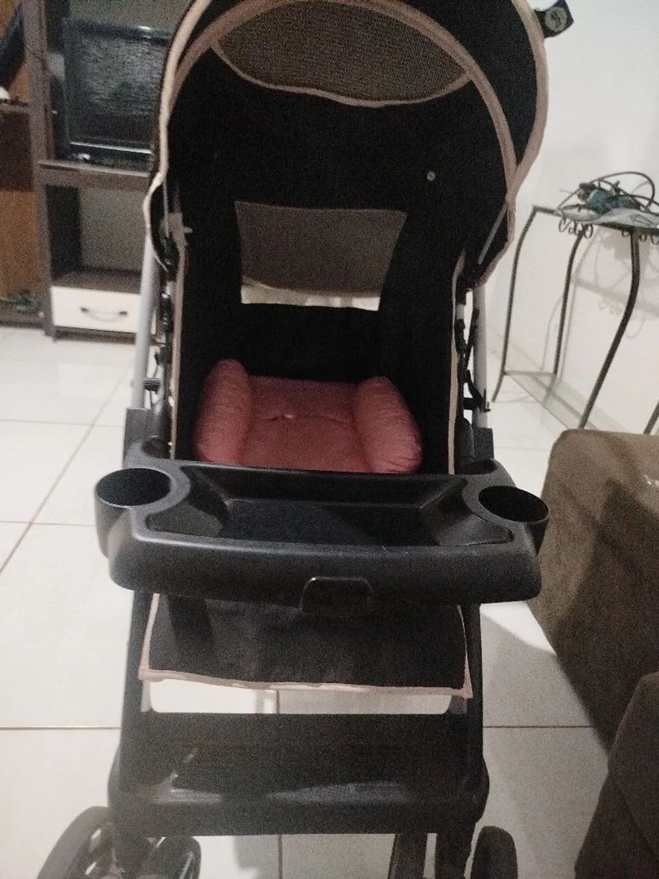 Carrinho de bebê + bebê conforto