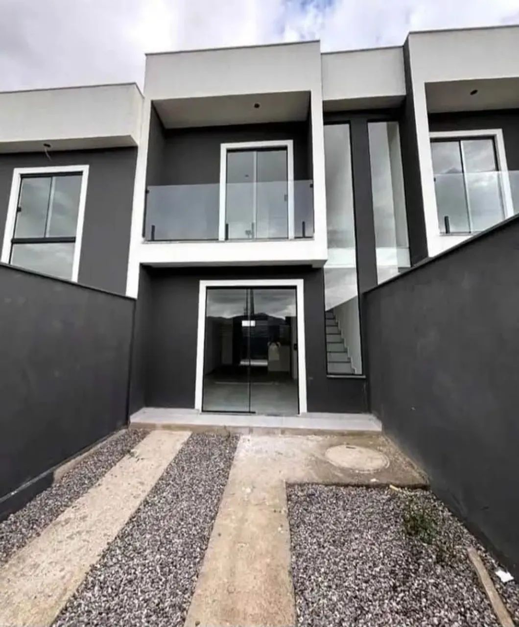 EXCELENTE CASA EM NOVA IGUAÇU 