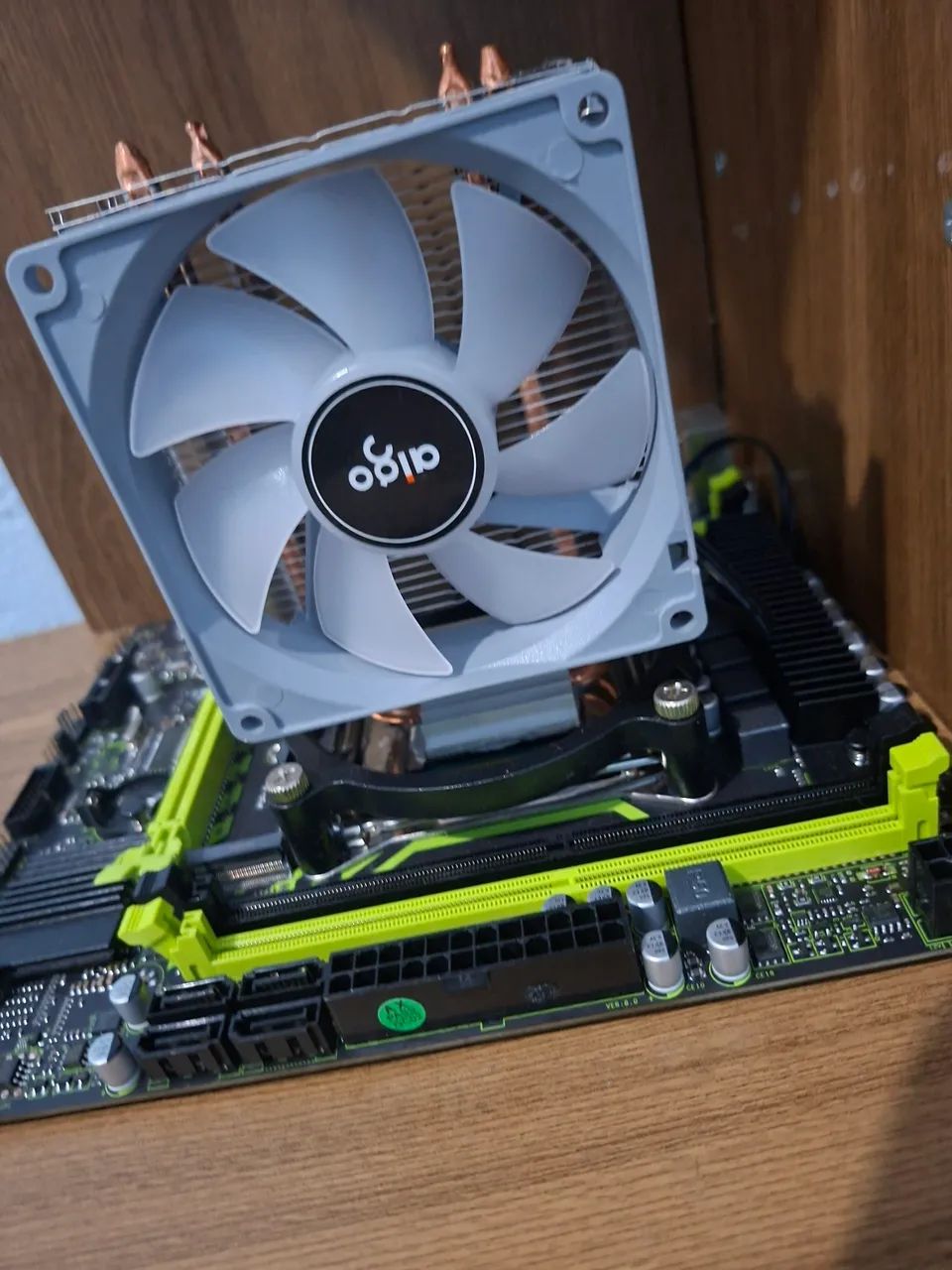 Placa mae junto de processador e coller rgb - Foto 3