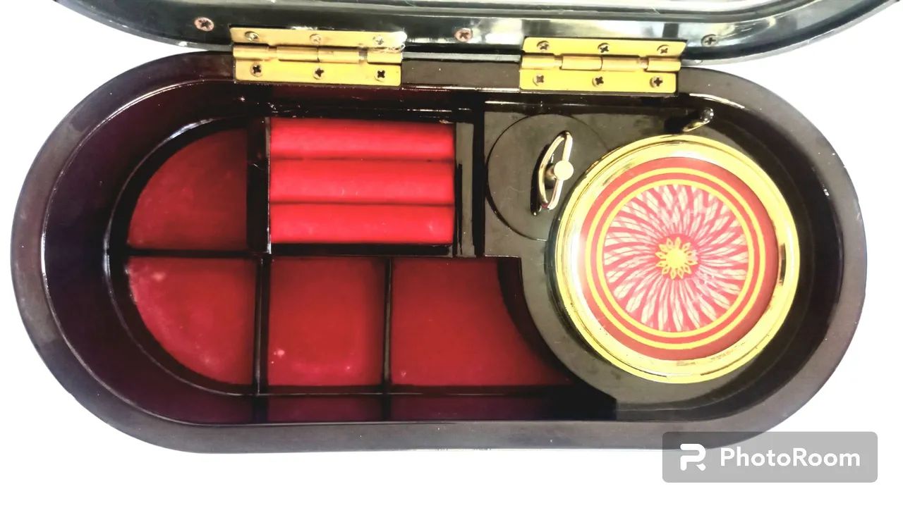 Porta jóias e caixinha de música americana - Acessórios