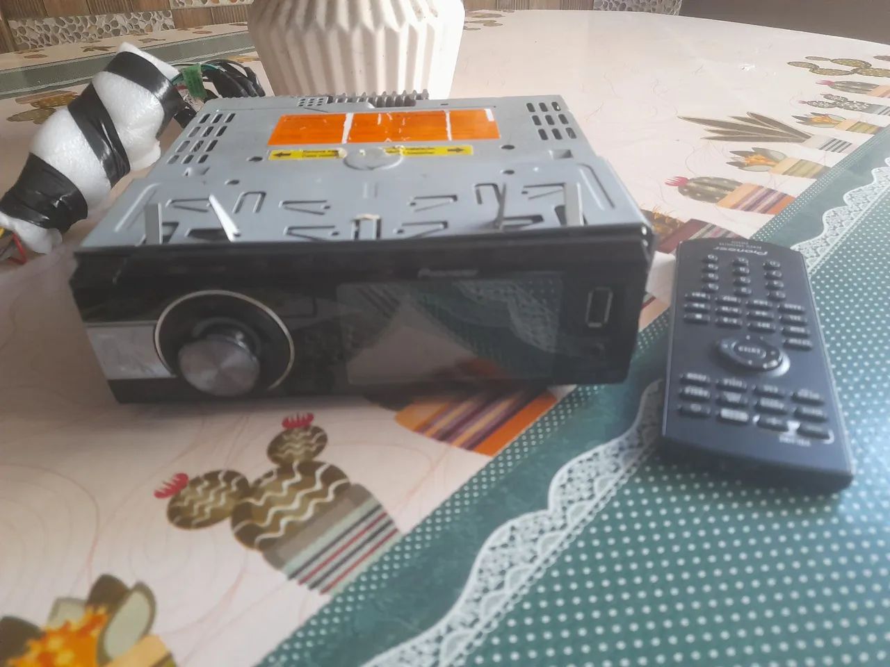 Rádio CD e pen-drive pioneer