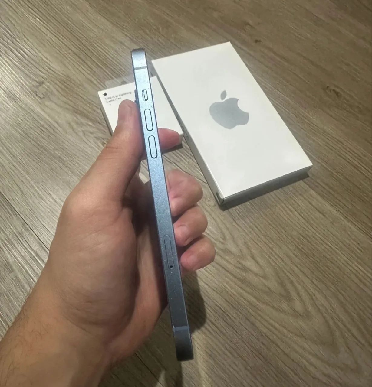 iPhone 14 azul claro 128 gigas 