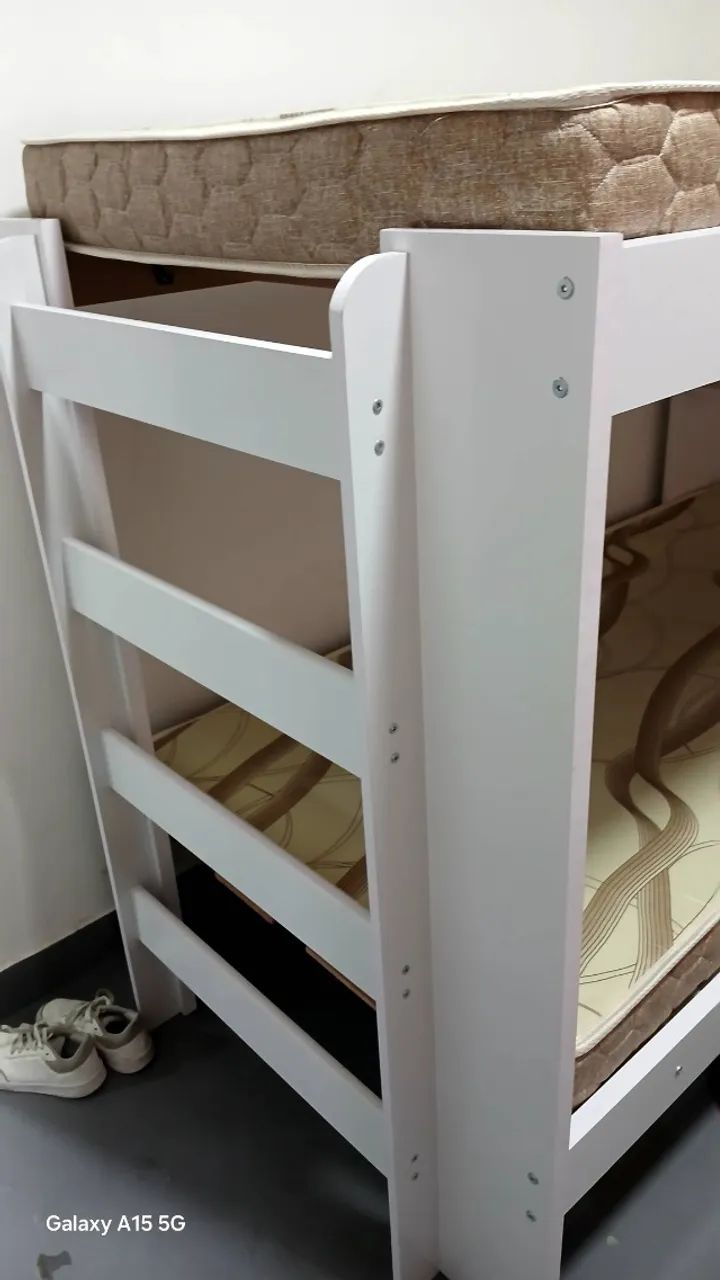 Beliche solteiro semi nova e já vai com os colchões bem conservada Entrar em contato - Foto 2