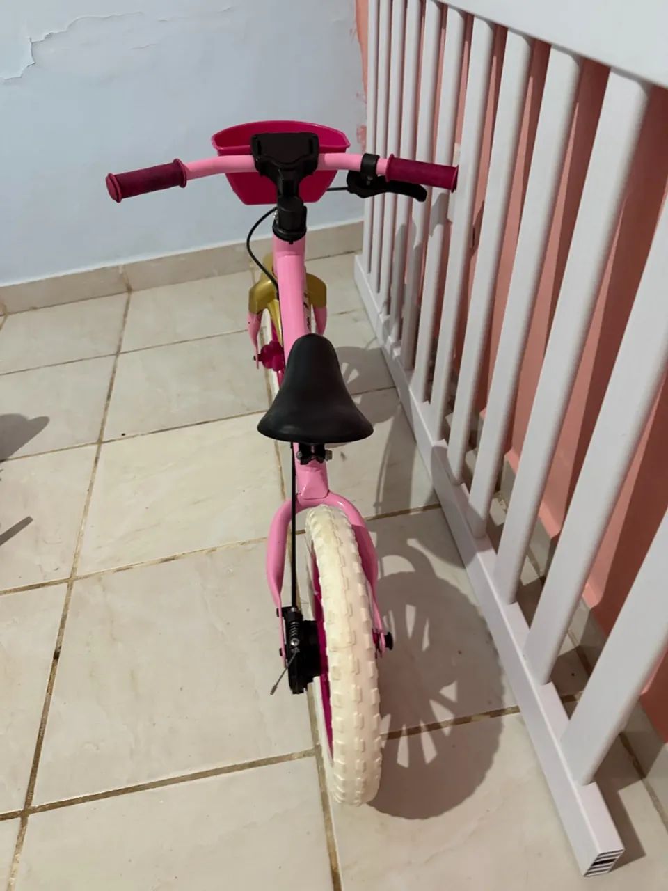 Bicicleta de equilíbrio sem pedal infantil menina