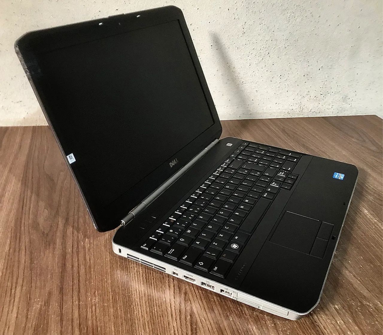 Notebook Dell i3 - Tela bem grande 16 Polegadas - Muito bem Conservado