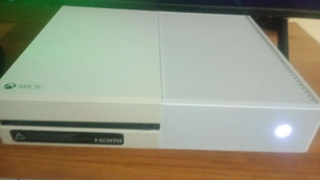 Xbox one 500gb branco versão especial 