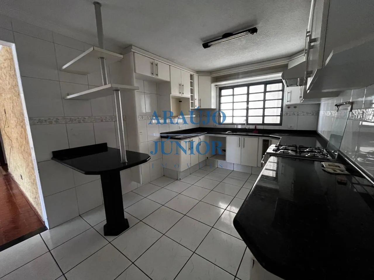 Casa de 3 quartos para venda e locação em americana