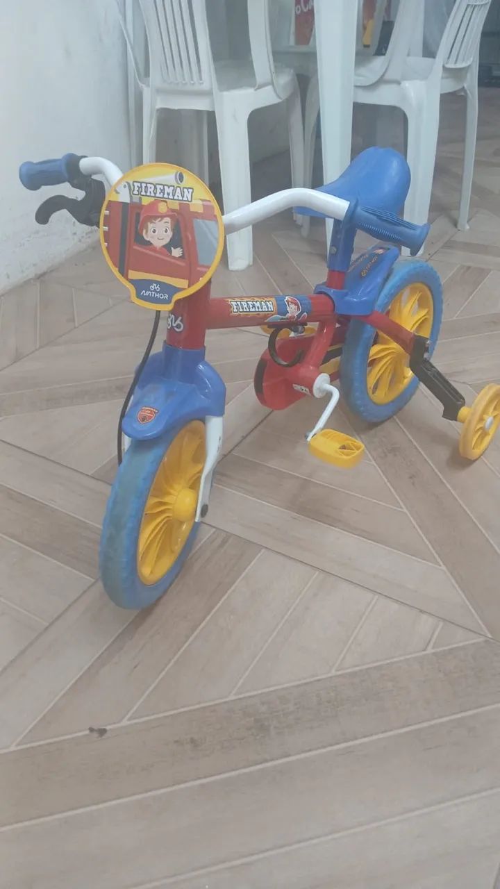 Bicicleta semi nova 
