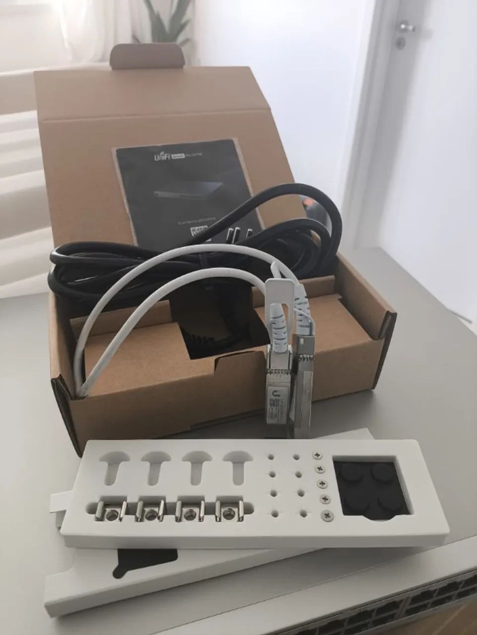 Switch - UniFi Pro 24 PoE (400W) - Foto 2