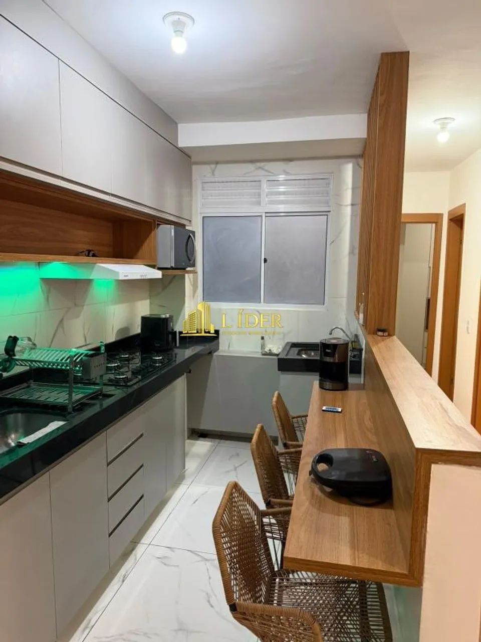 APARTAMENTO SEMI MOBILIADO - Foto 4