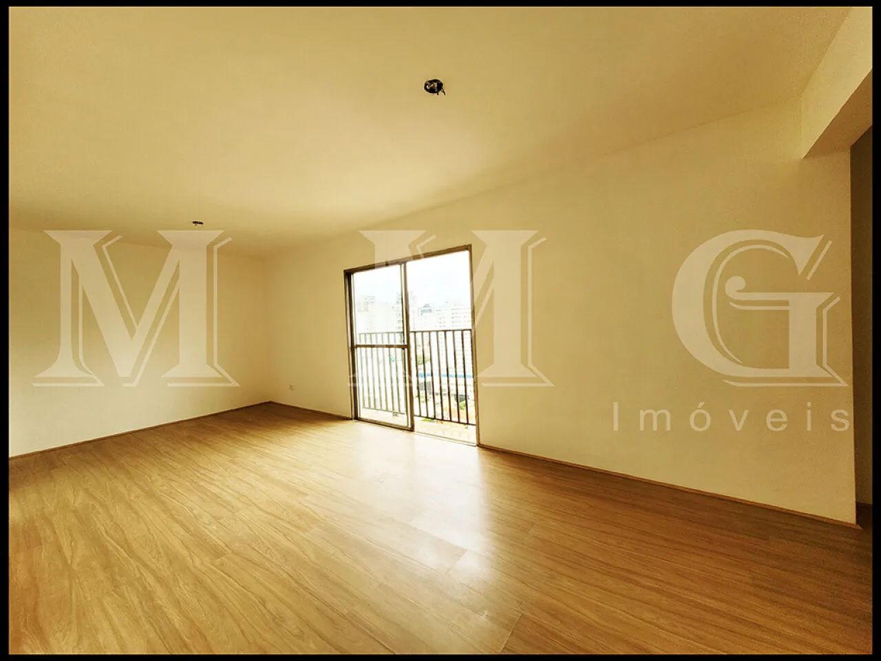 APTO C/ LAMINADO E ARMS. - Foto 3