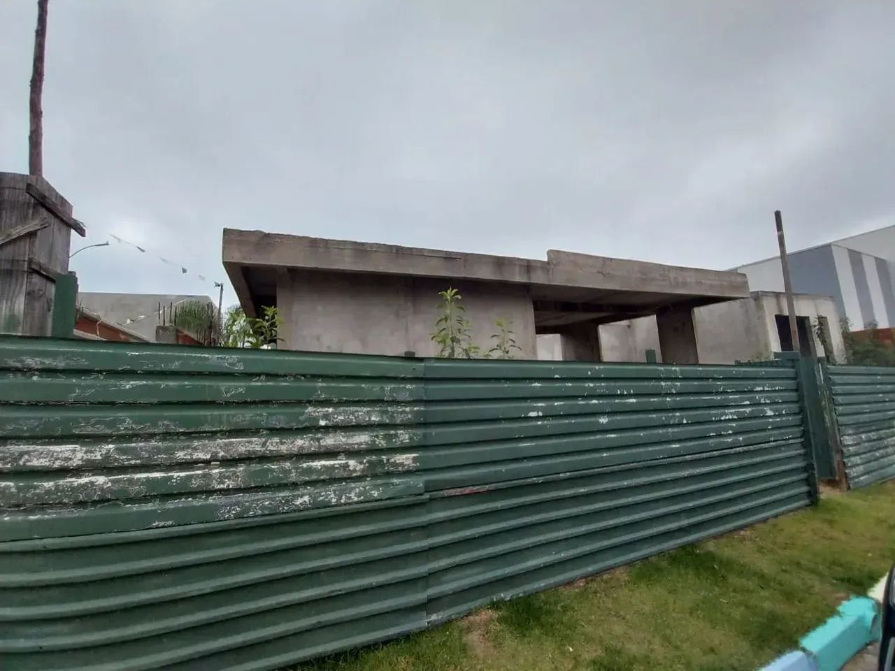 Térrea para venda com 300 metros quadrados com 3 quartos - Foto 4