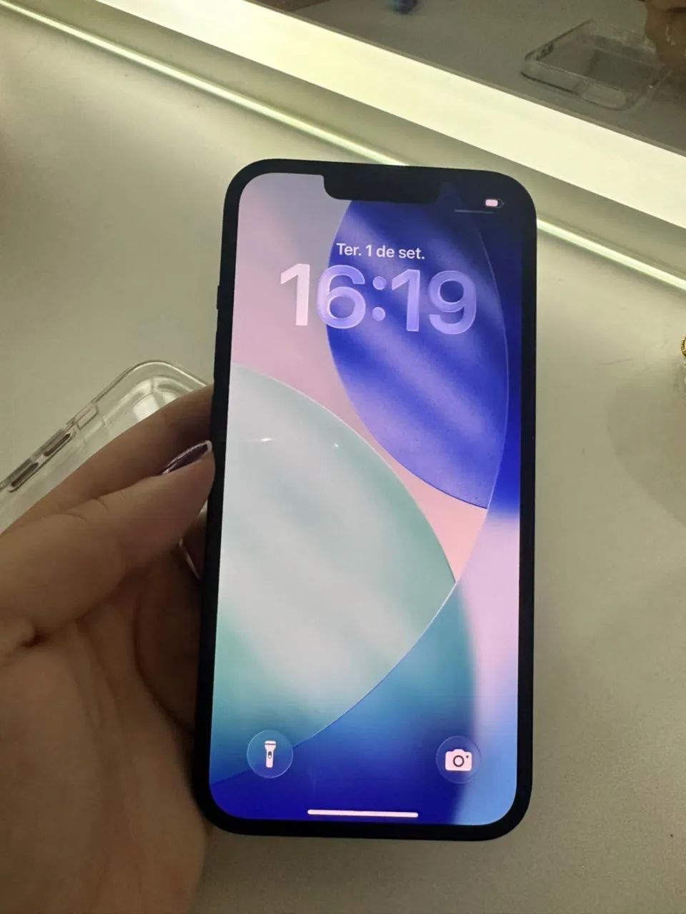iPhone 14 todo original e funcionando tudo perfeitamente, única dona 