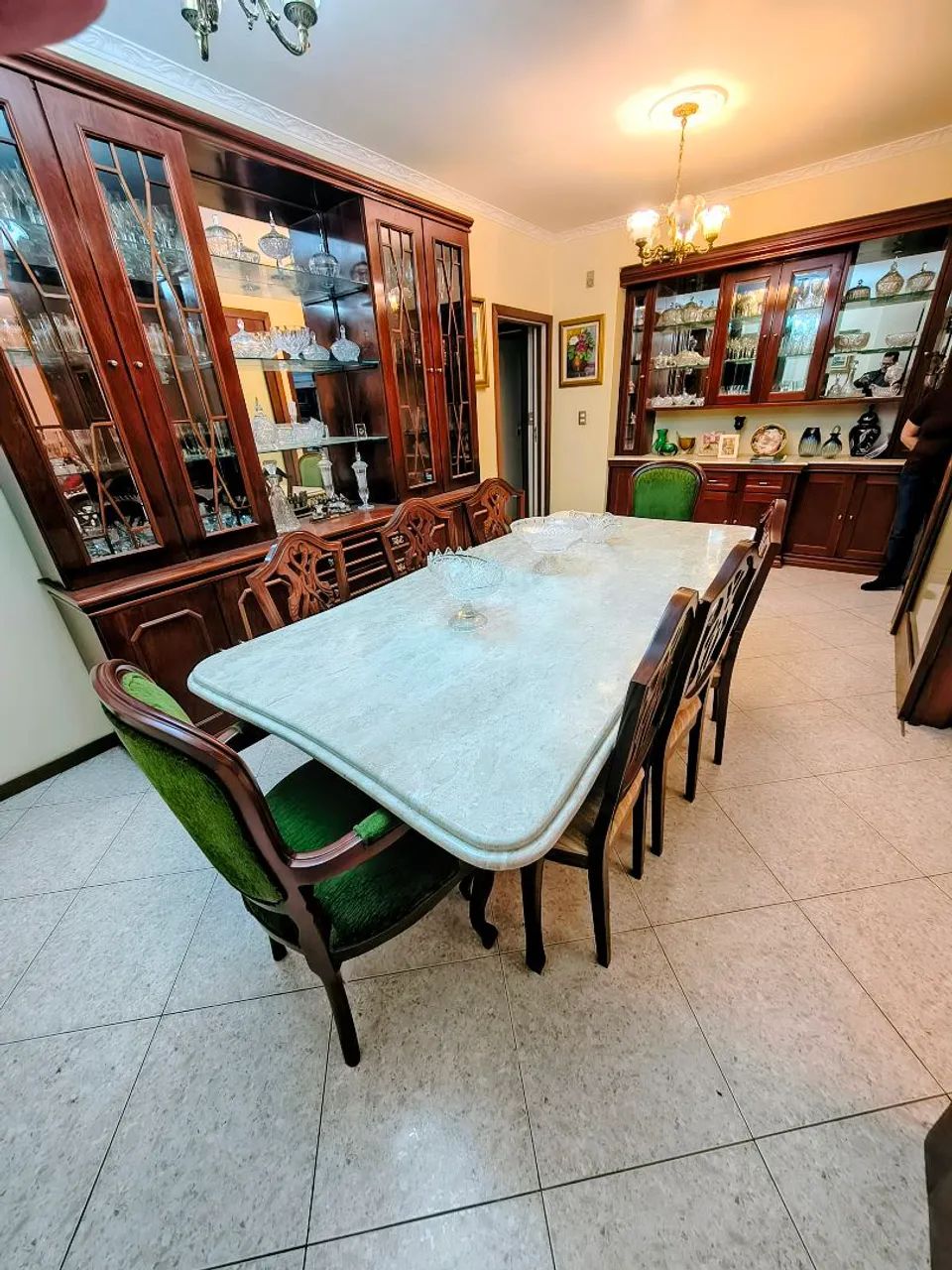 Mesa de jantar clássica travertino com 8 cadeiras - Foto 5