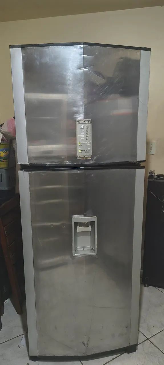 Geladeira inox gigante 