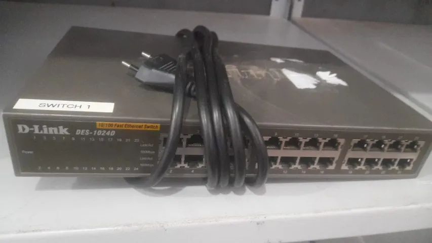 Switch PLANET e DLINK 24 Portas -10/100-350,00 cada - Foto 2