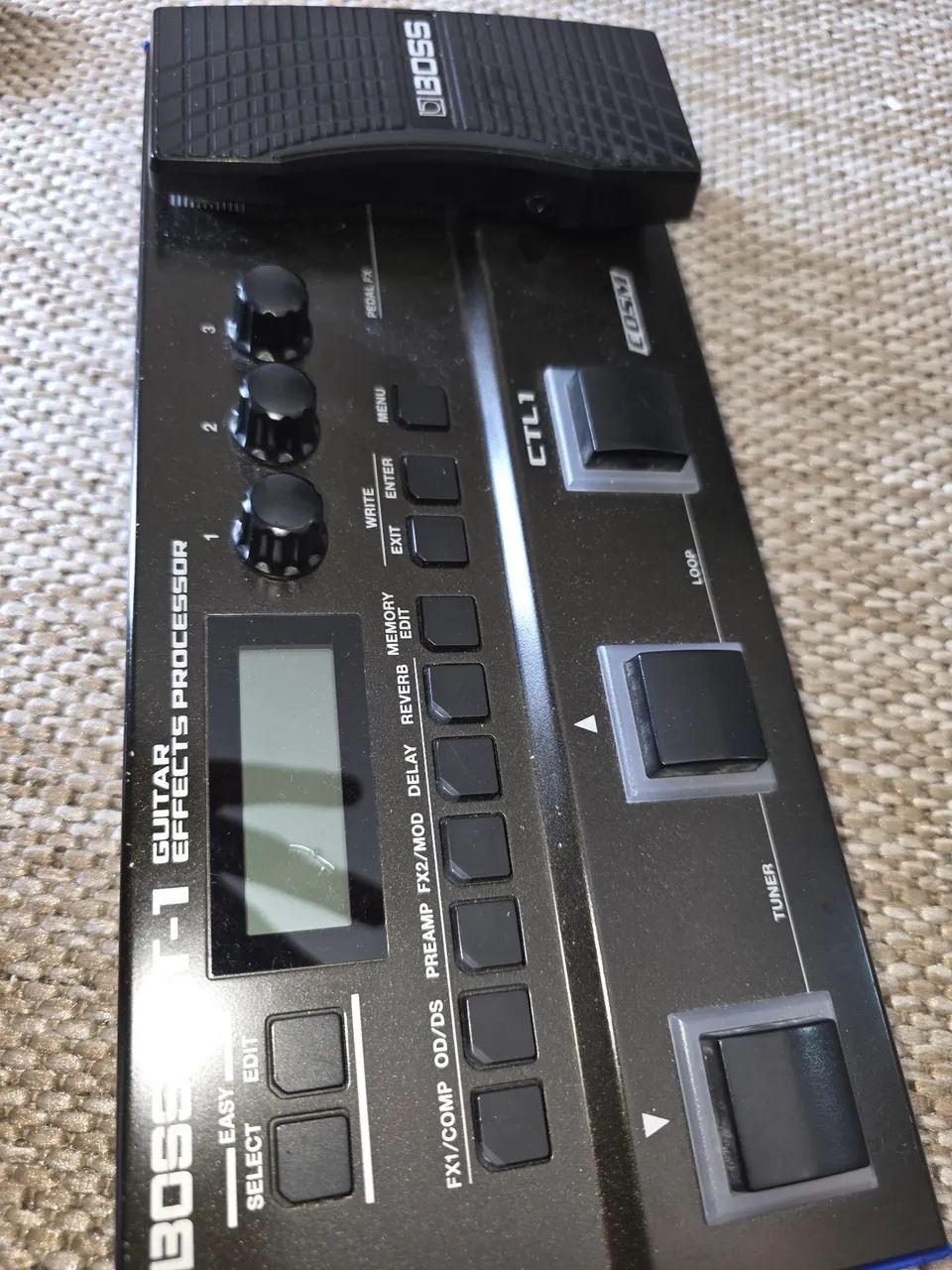 Guitarra Mitchell MS470 + Boss GT-1 - Foto 4