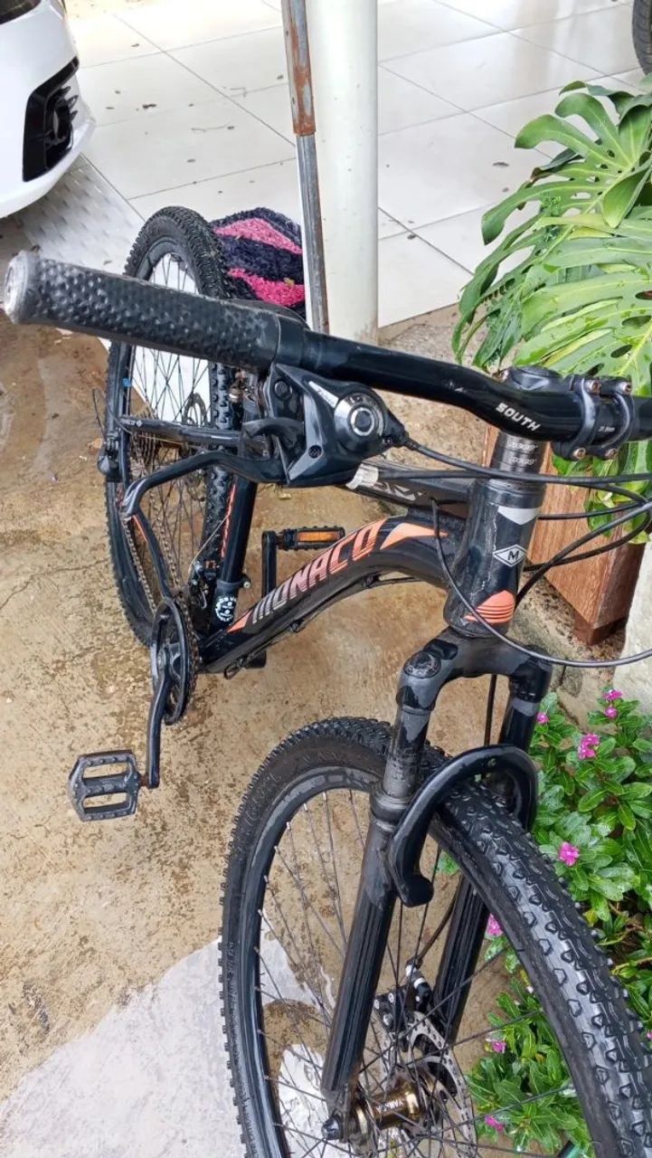 Bicicleta Aro 29 Usada - Foto 2