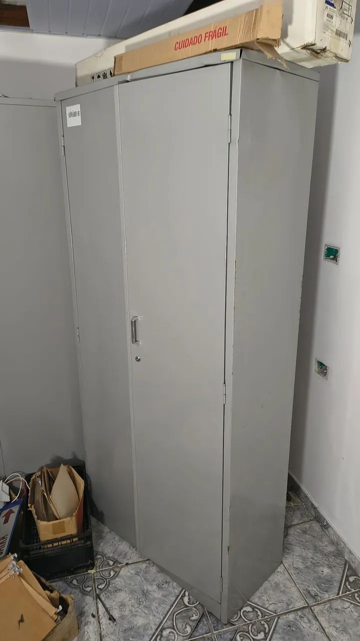 vendo armários de aço para escritório  - Foto 2