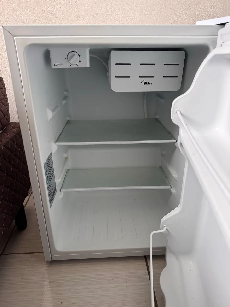 Frigobar midea 67 litros - Foto 2