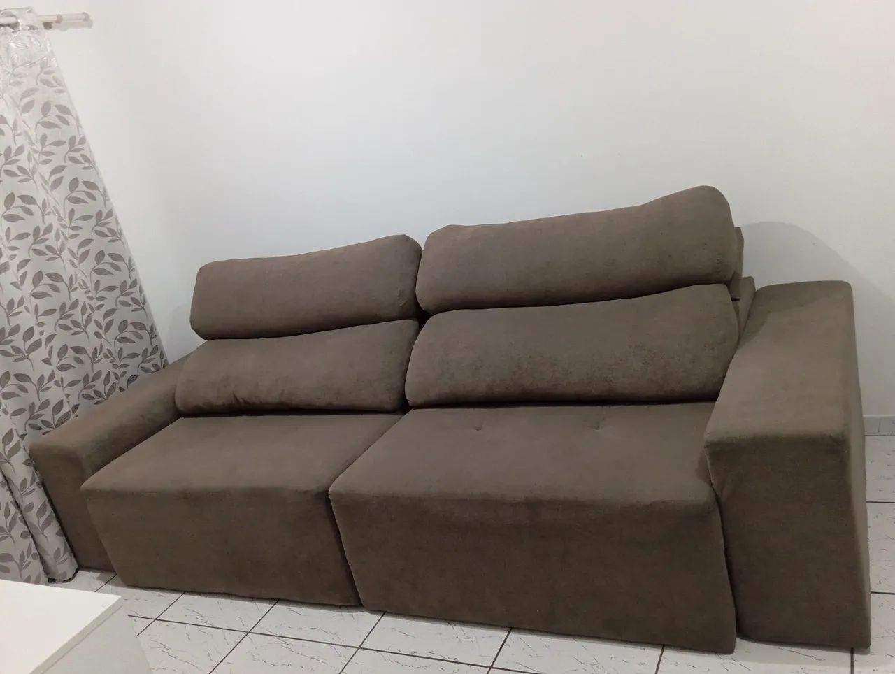 Sofá Retrátil 3 Metros de Cumprimento - Semi Novo - Foto 3