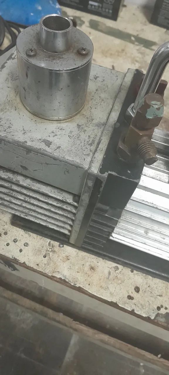 Bomba de vacuo 7 Cfm - Foto 2