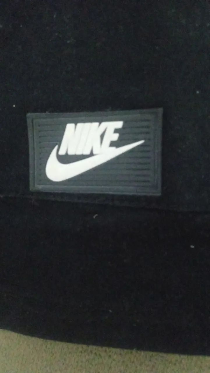Vendo bermuda Nike tech pack  - Foto 2