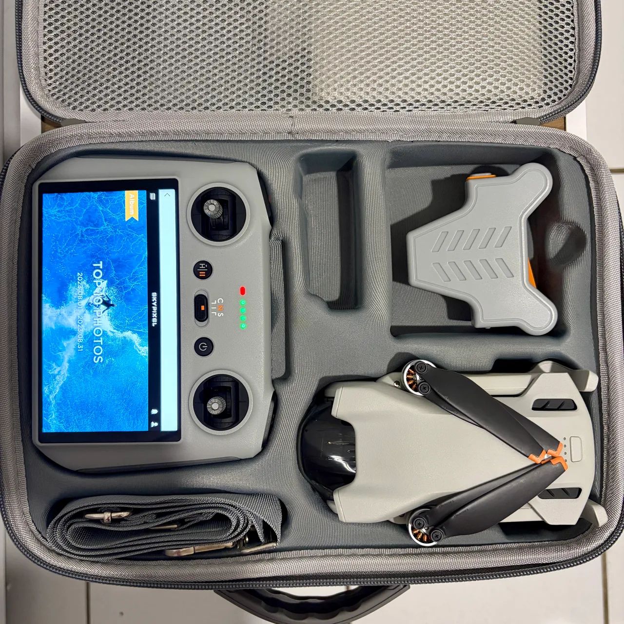 Drone DJI Mini 3 (controle com tela + acessórios) - Foto 5
