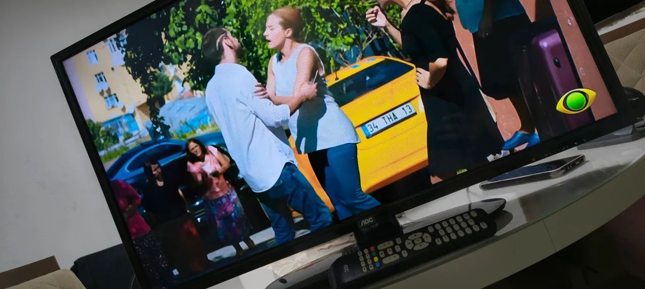TV AOC 32 pol - Foto 2