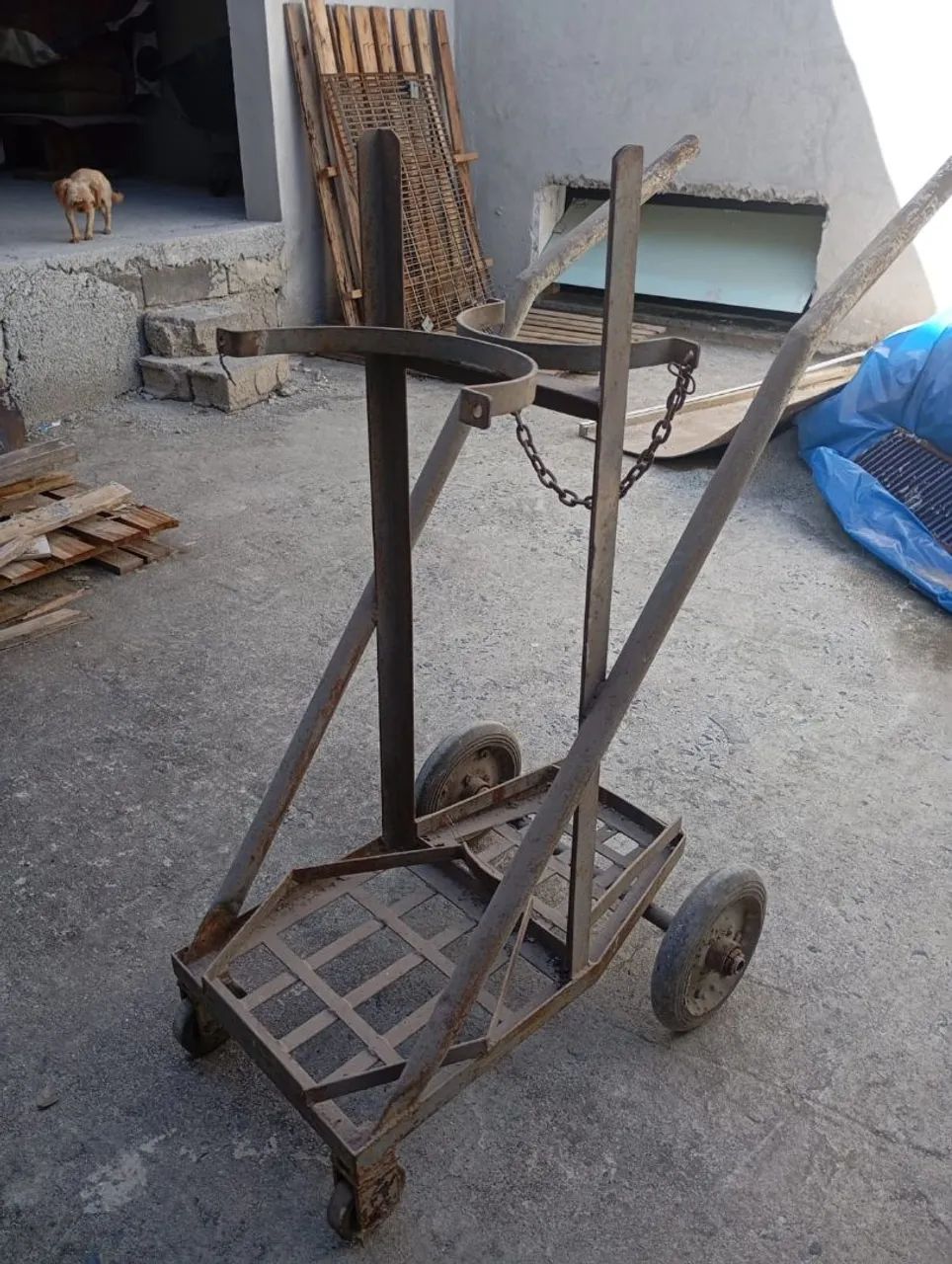 Carrinho para garrafa de oxigênio, serralheiro  - Foto 3