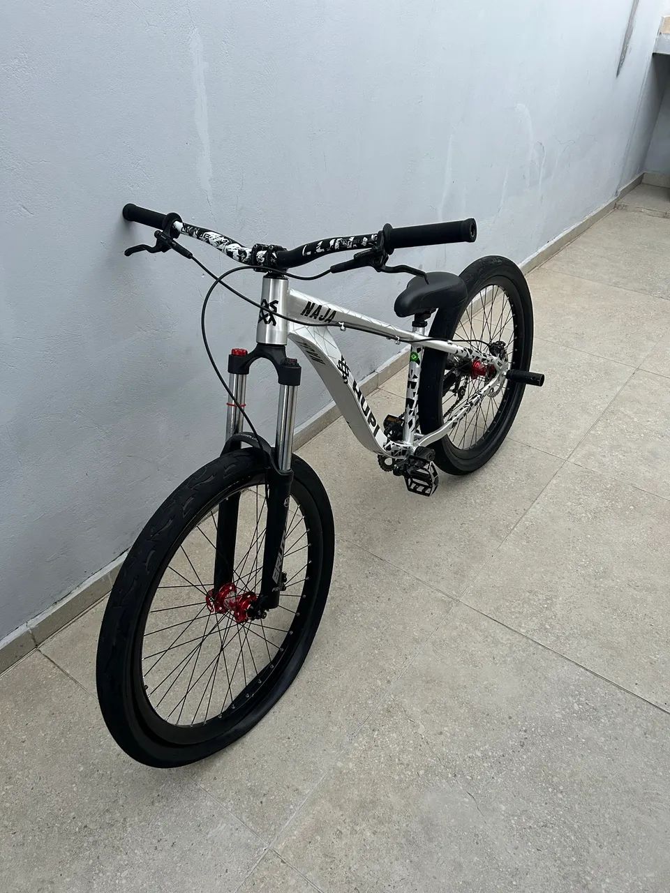 Hupi Naja / Aceito PS5 Ou Series X 